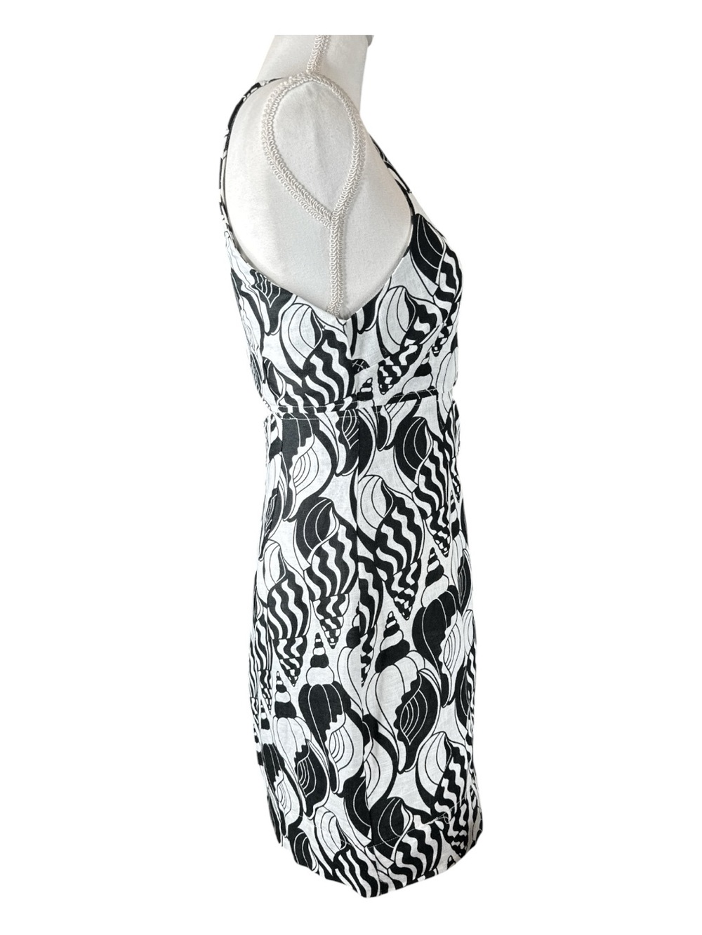 FARM RIO Sand Diamond Seashell Serenade Cut Out Mini Dress - Picture 7 of 16